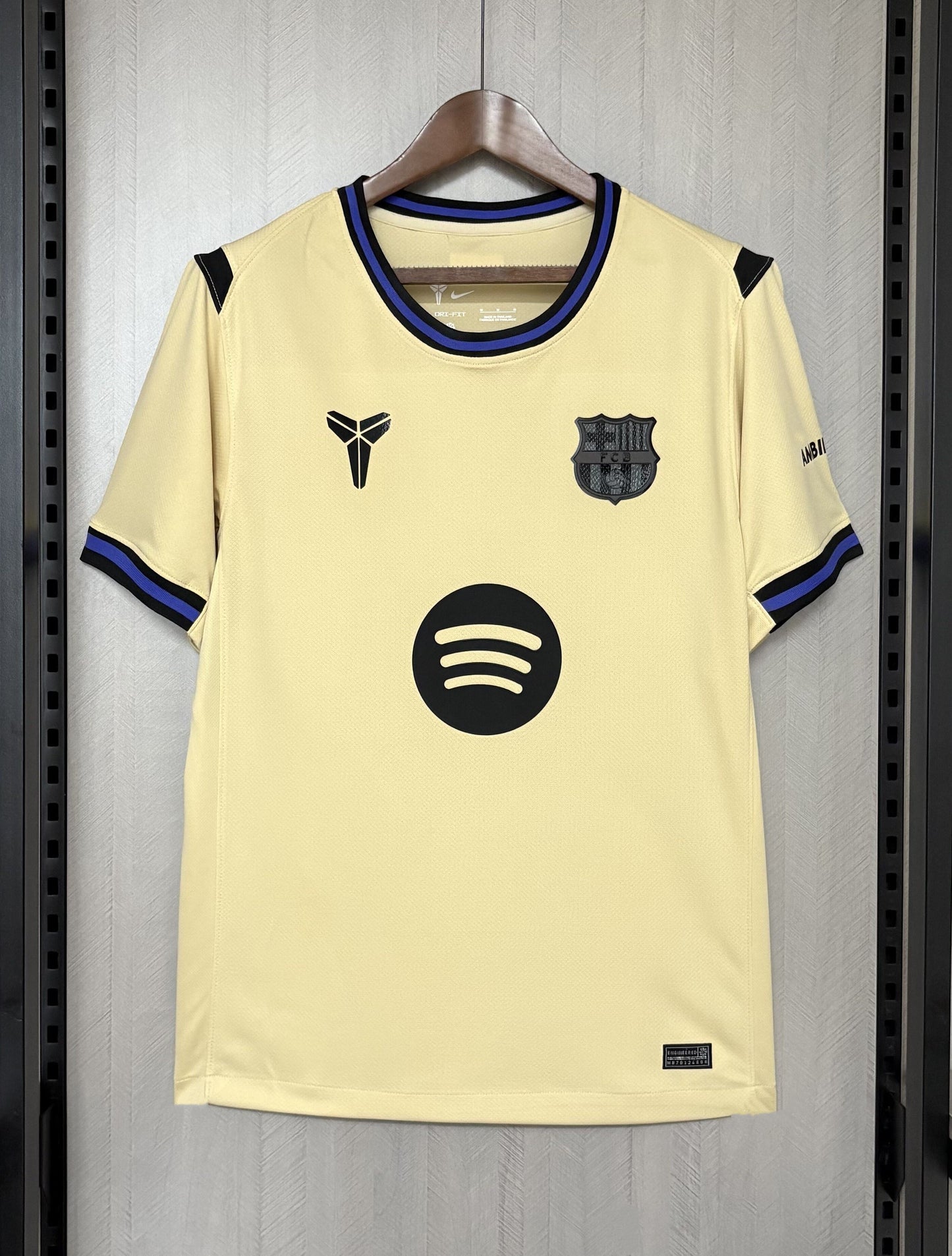 Barcelona 25/26 Away